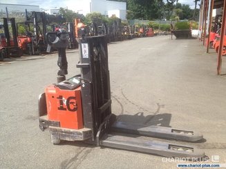 Gerbeur porté debout BT SWE 160 - 1