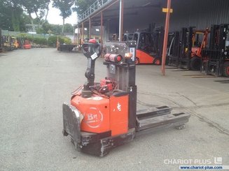 Gerbeur porté debout BT SWE 160 - 1