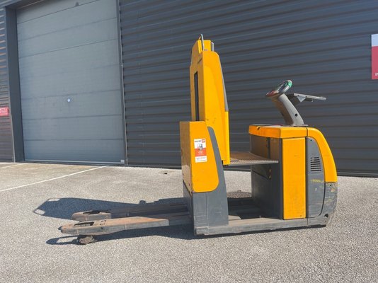 Préparateur de commandes au sol Jungheinrich ECE220 - 1