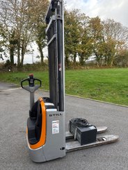 Gerbeur STILL EXV12 - 1